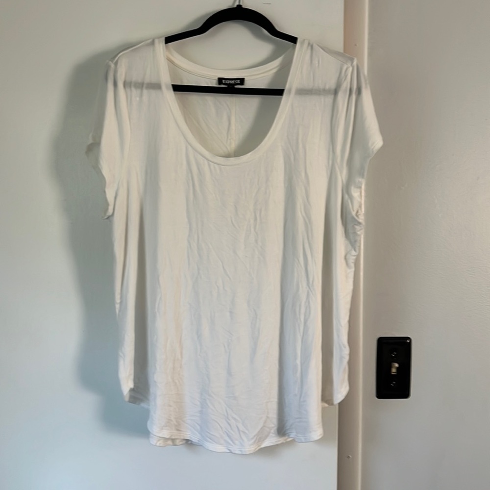 White short sleeve tee from Express size XL